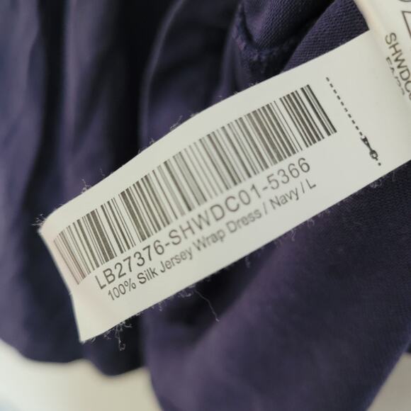 Quince Women's Wrap Dress Size L Navy Blue 100% Silk Solid Long Sleeves Collared - Picture 6 of 8